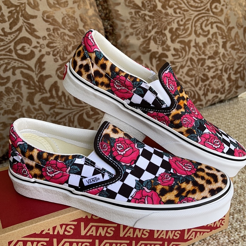 Vans Men’s Classic Slip On Rose/Animalchck Trwht Sneakers - Picture 9 of 16